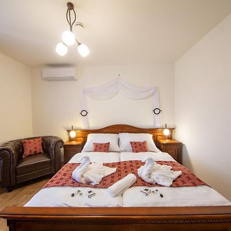 Borovany  Residence Safari Resort - Chateau מראה חיצוני תמונה