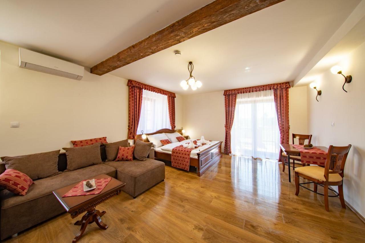 Borovany  Residence Safari Resort - Chateau מראה חיצוני תמונה