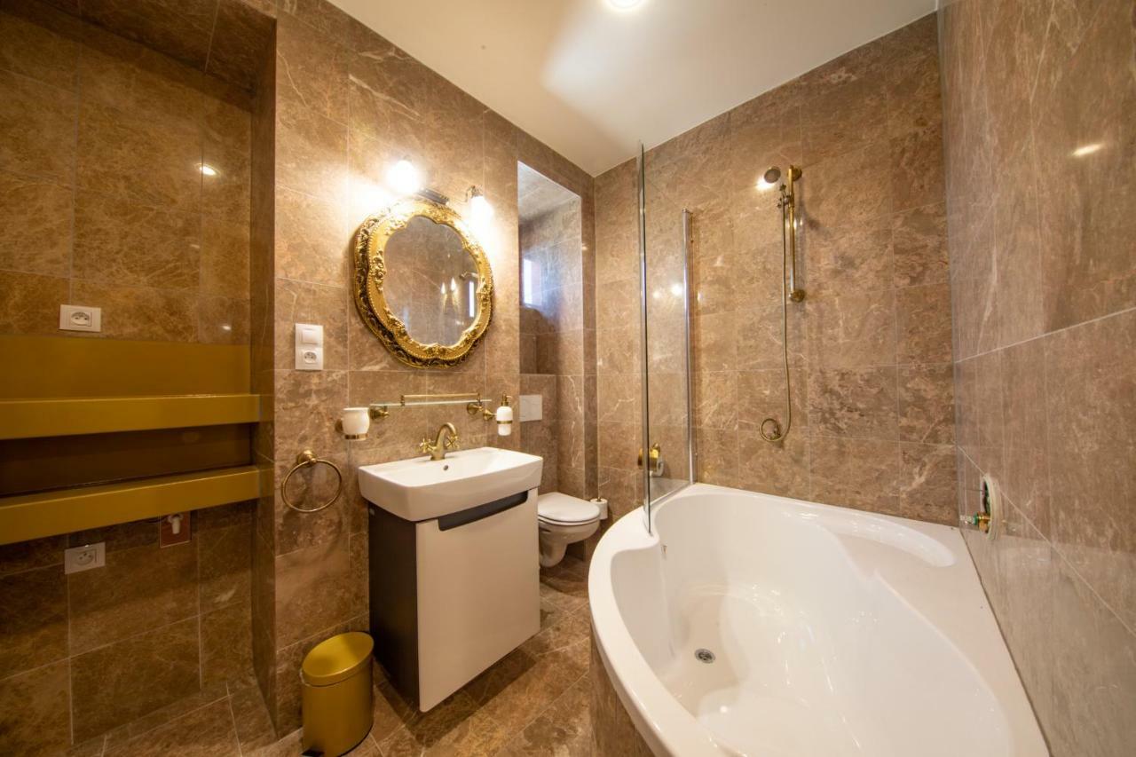 Borovany  Residence Safari Resort - Chateau מראה חיצוני תמונה